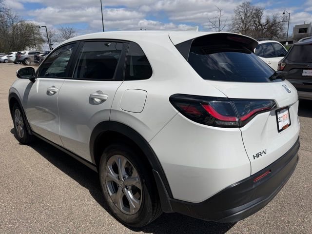 Used 2023 Honda HR-V LX image 6