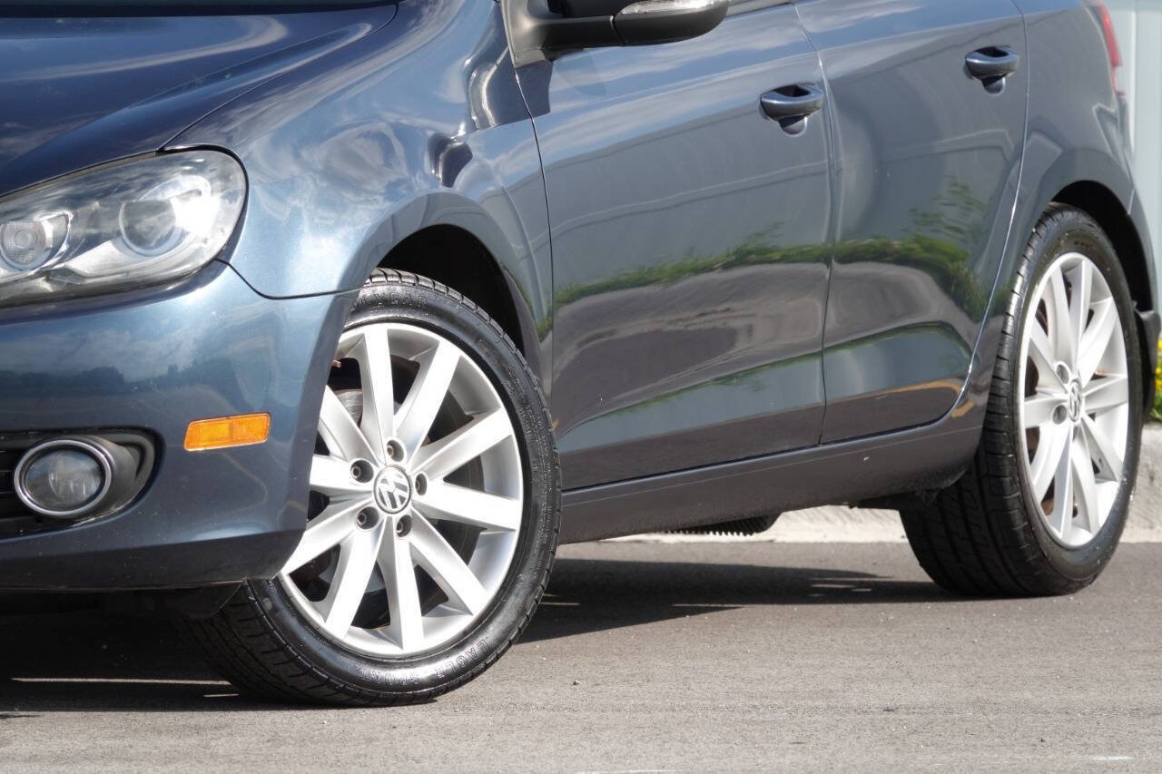 Used 2011 Volkswagen Golf TDI w/ Cold Weather Pkg FWD image 3