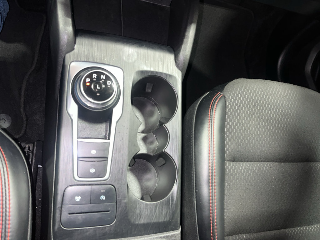 Used 2025 Ford Escape ST-Line Select AWD/4WD image 28