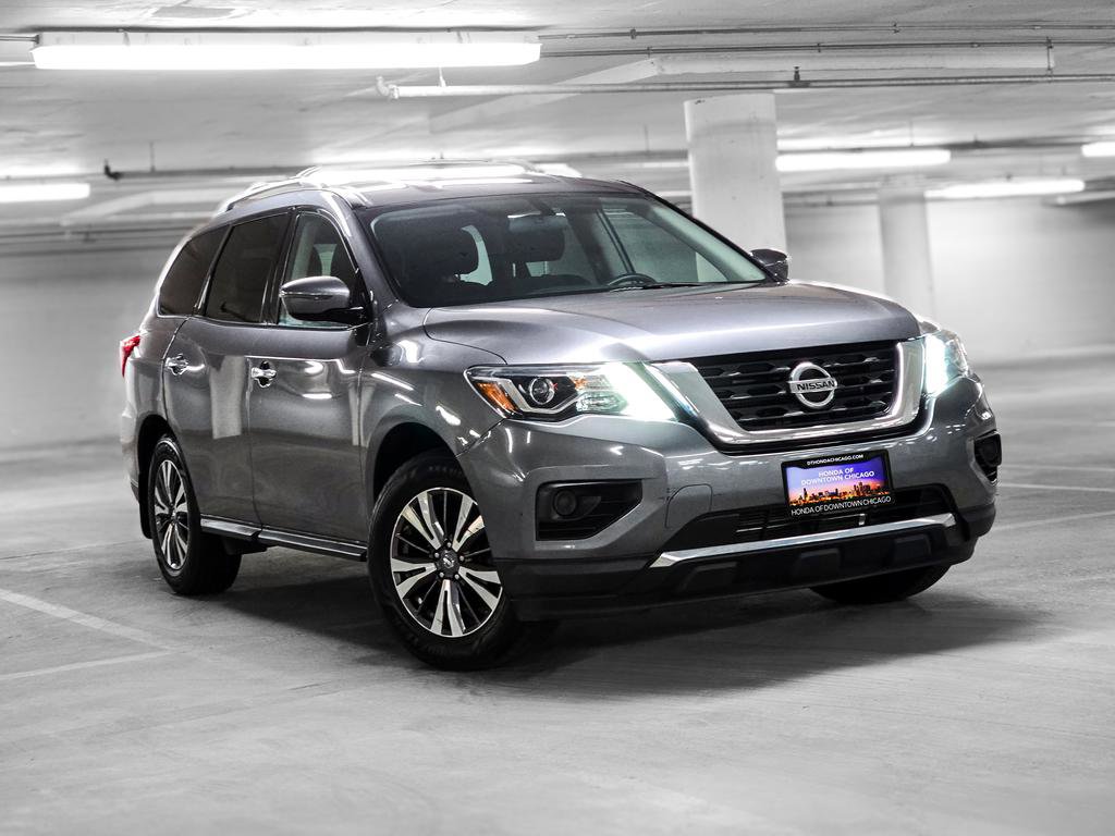 Used 2017 Nissan Pathfinder S image 4