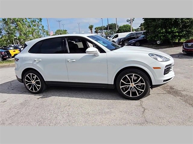 Used 2023 Porsche Cayenne image 25