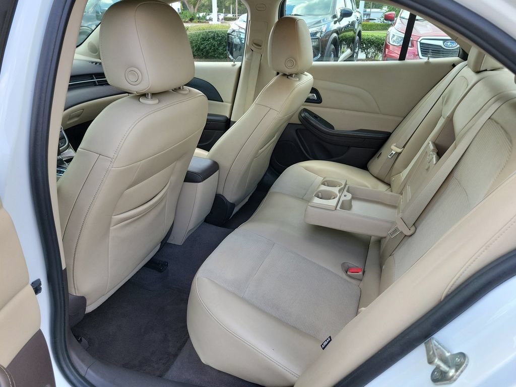 Used 2015 Chevrolet Malibu LT w/ Power Convenience Package FWD image 8
