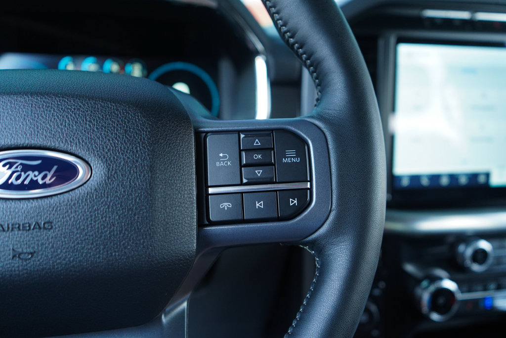 Used 2023 Ford F150 Lariat AWD/4WD image 32