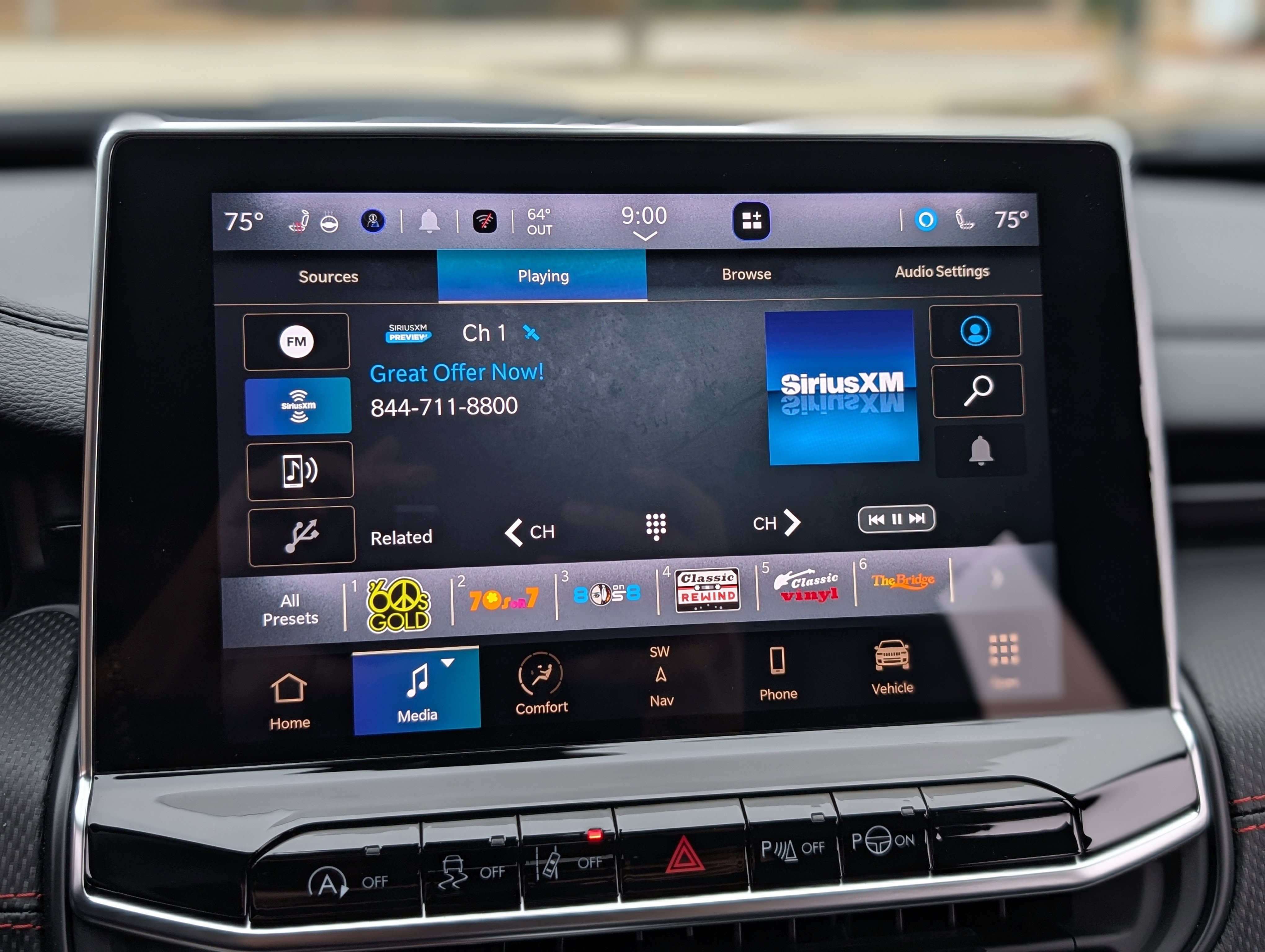 Used 2025 Jeep Compass Trailhawk w/ Trailhawk Elite Group image 27