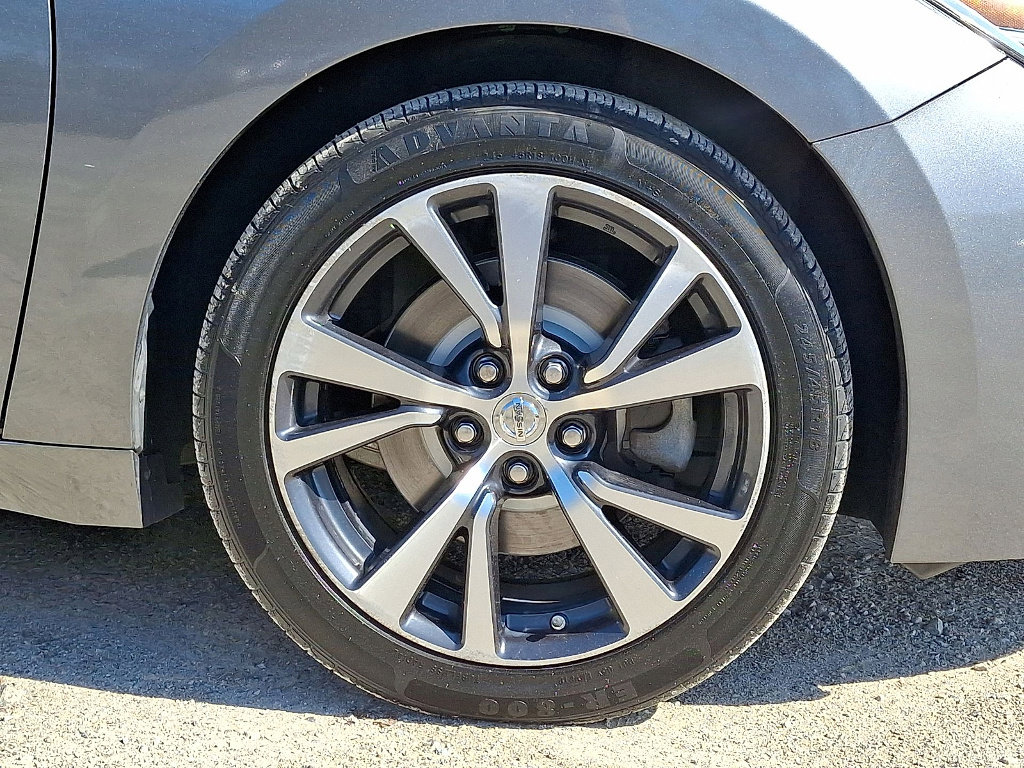 Used 2017 Nissan Maxima 3.5 SV image 27
