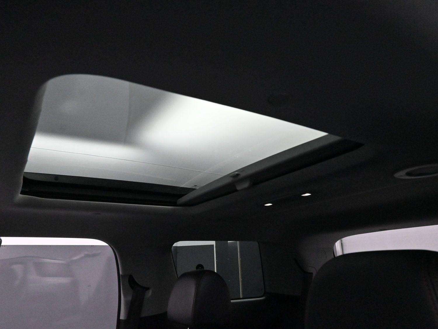 Used 2023 GMC Acadia AT4 w/ Technology Package image 35