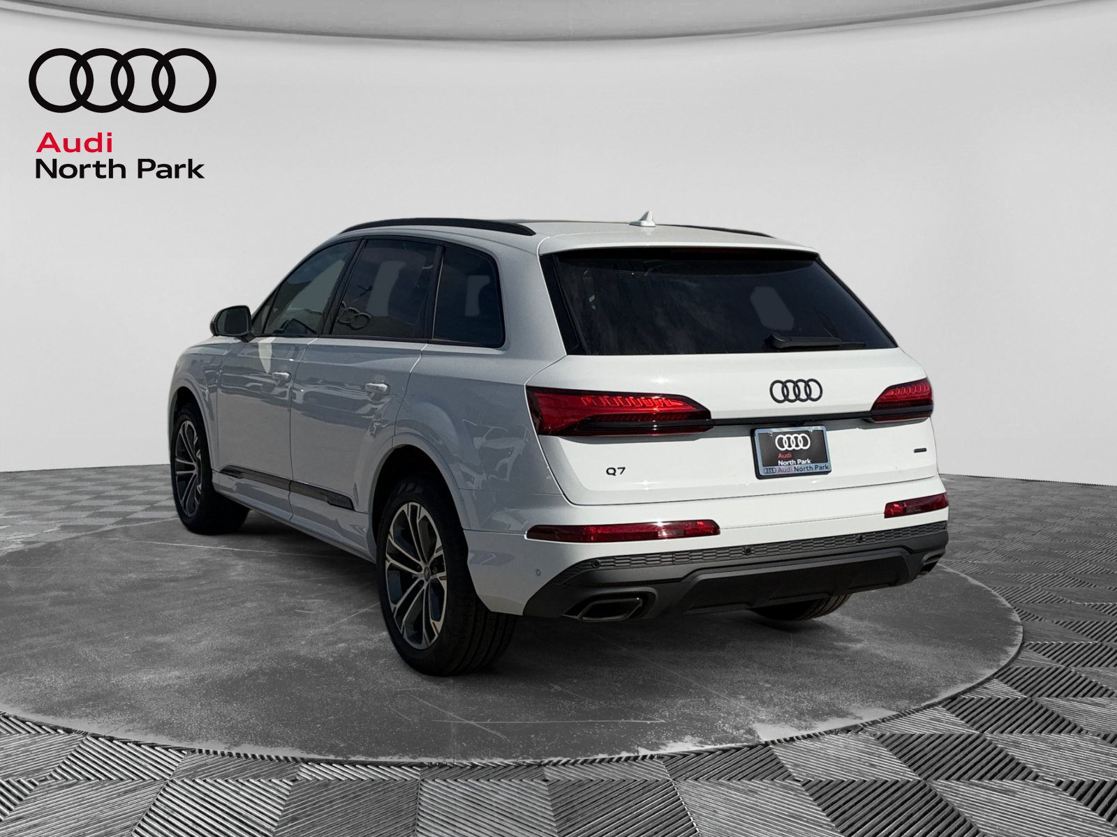 New 2026 Audi Q7 2.0T Premium AWD/4WD image 3