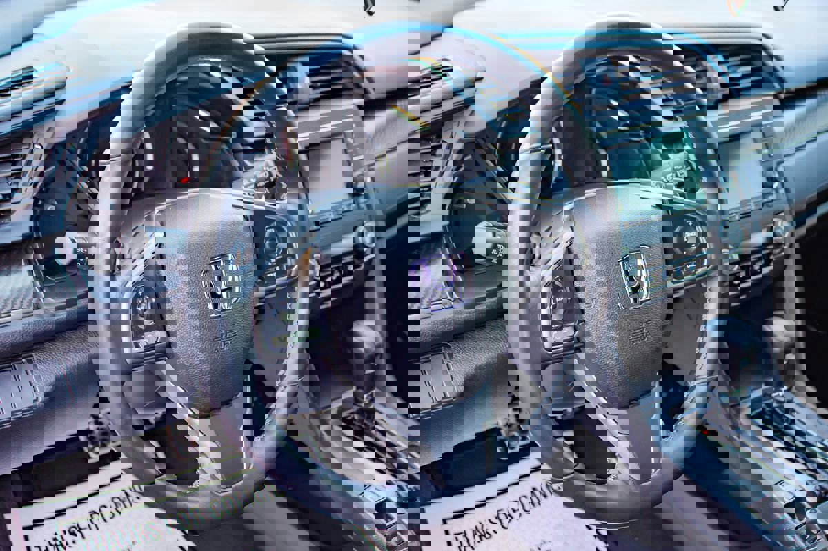 Used 2018 Honda Civic Sport image 23