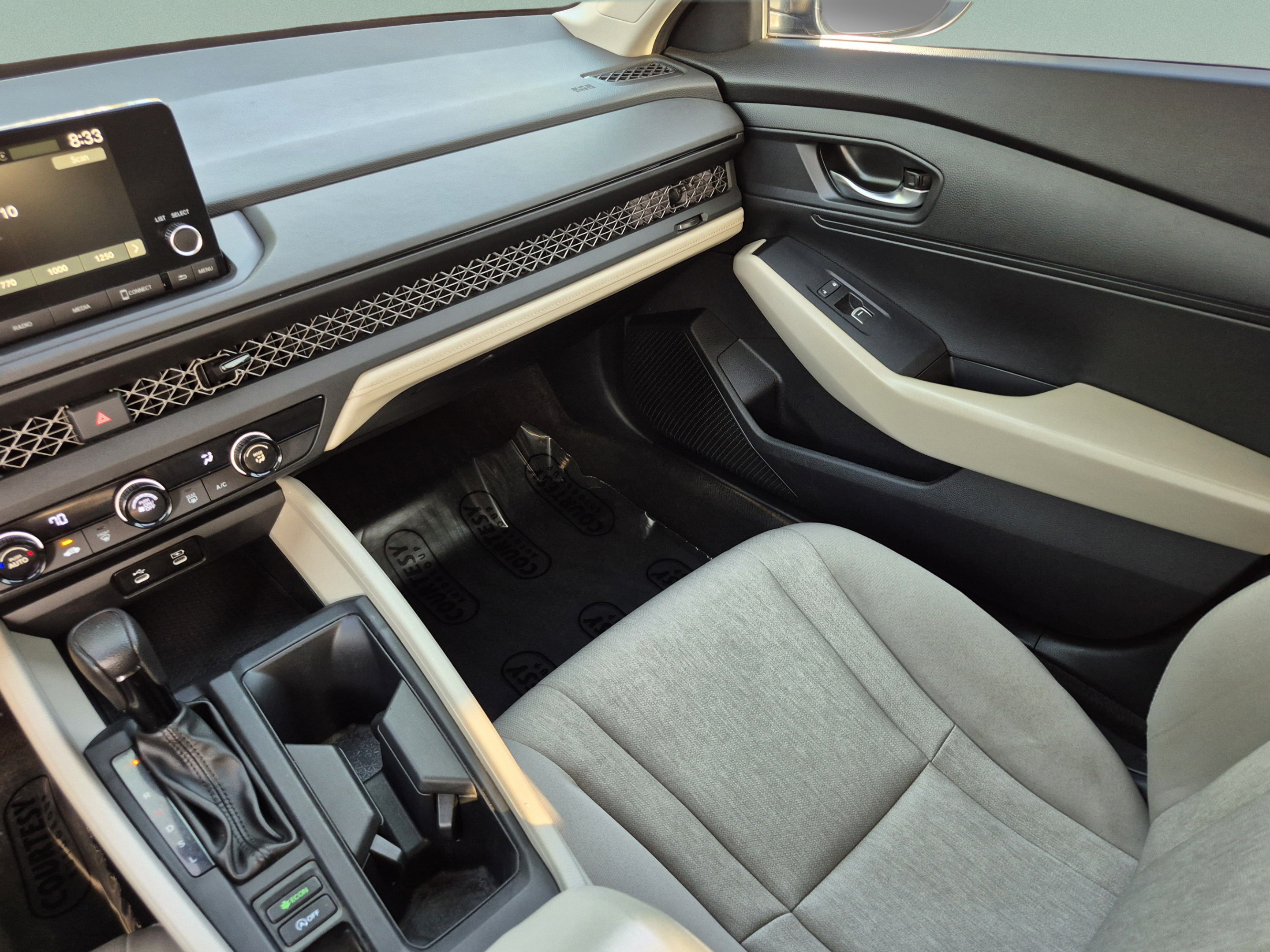 Used 2023 Honda Accord LX image 15