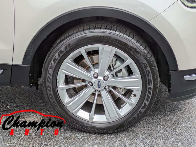 Used 2019 Ford Explorer Limited w/ Ford Safe & Smart Package FWD image 12