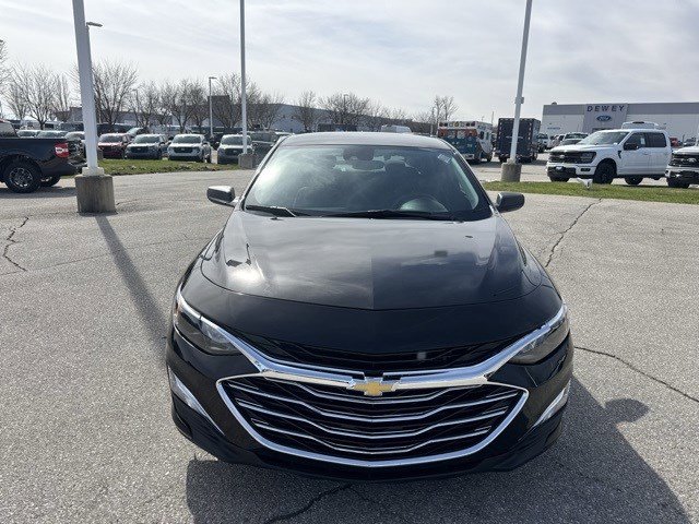 Used 2023 Chevrolet Malibu LS FWD image 2
