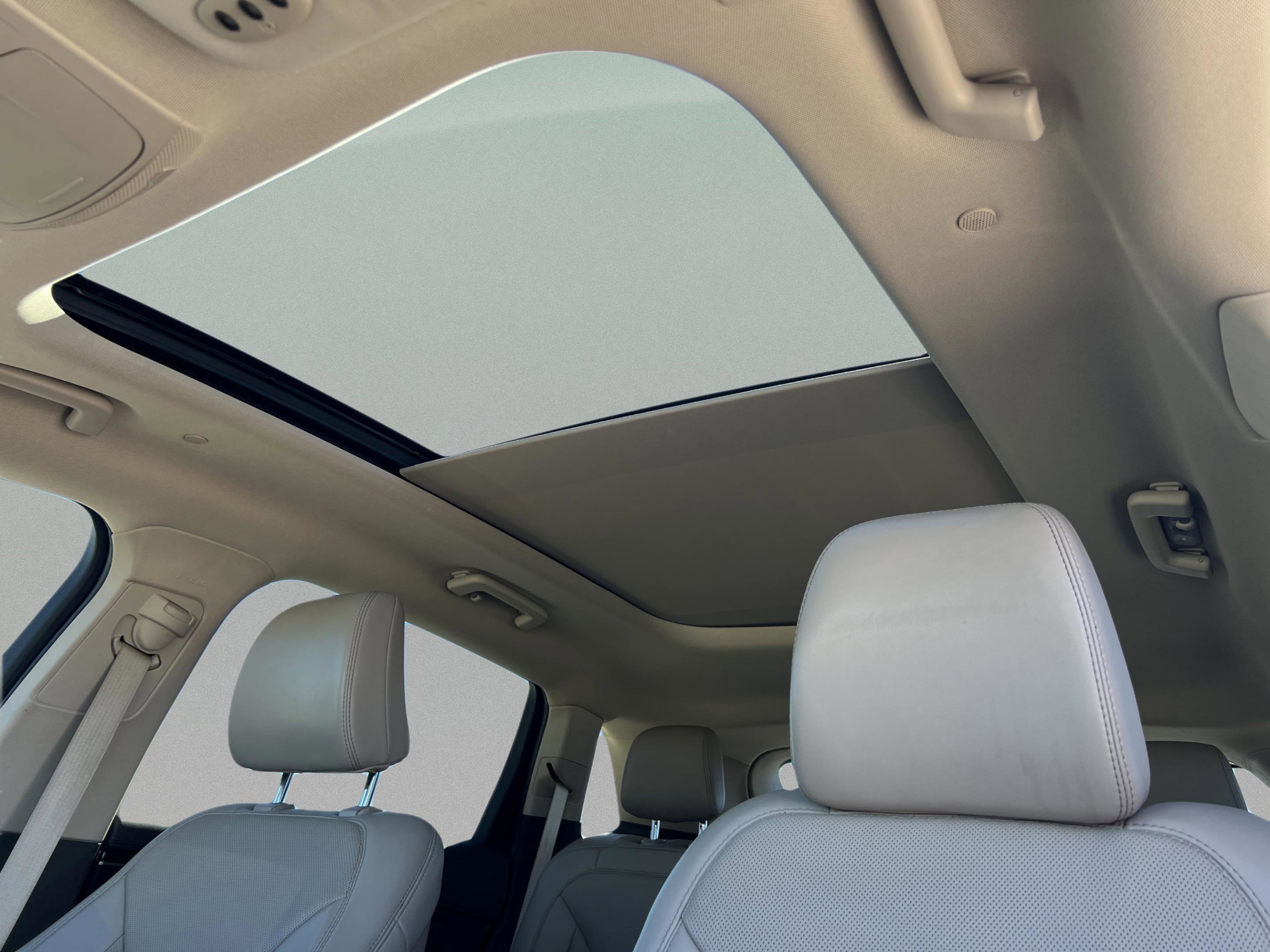 Used 2022 Lincoln Nautilus Reserve w/ Monochromatic Package image 24