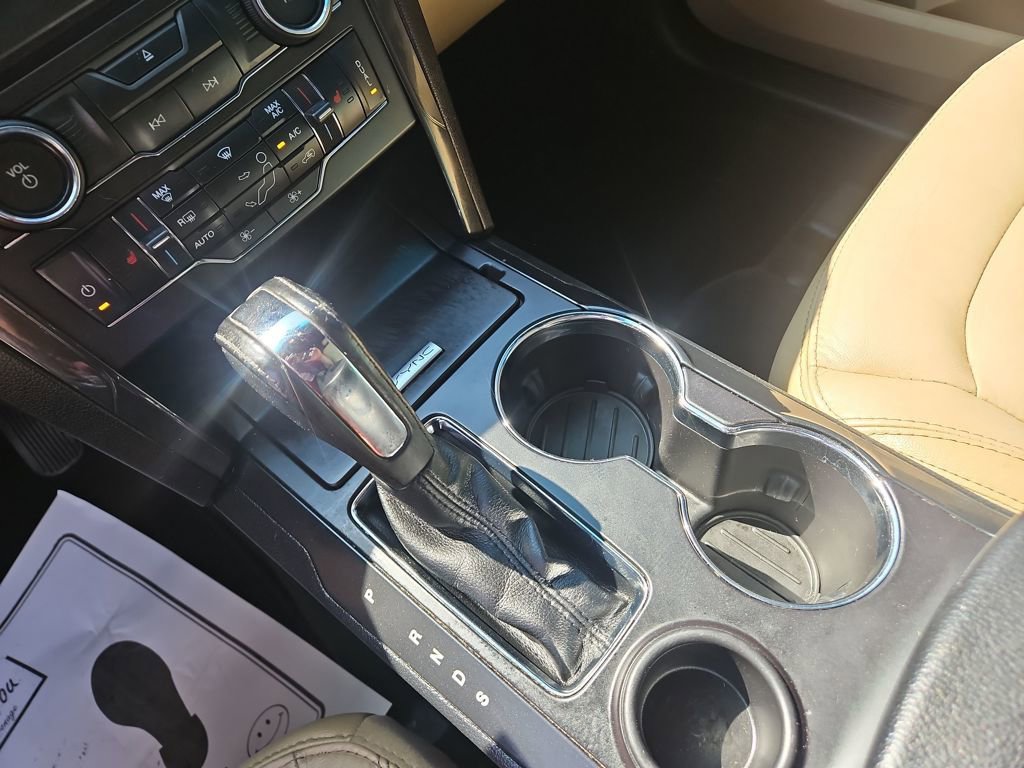 Used 2016 Ford Explorer XLT w/ Equipment Group 202A image 27