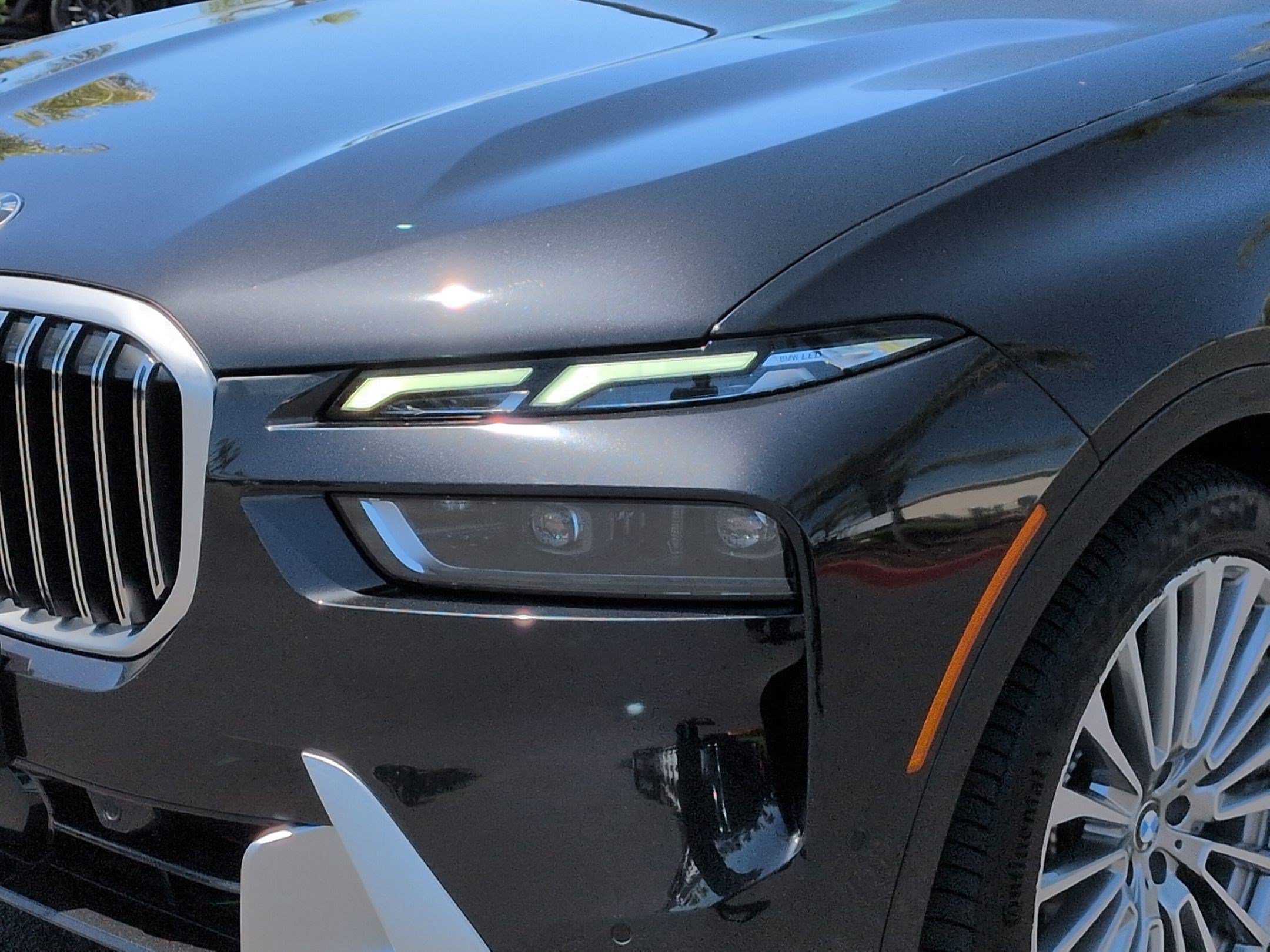 Certified 2024 BMW X7 xDrive40i AWD/4WD image 6