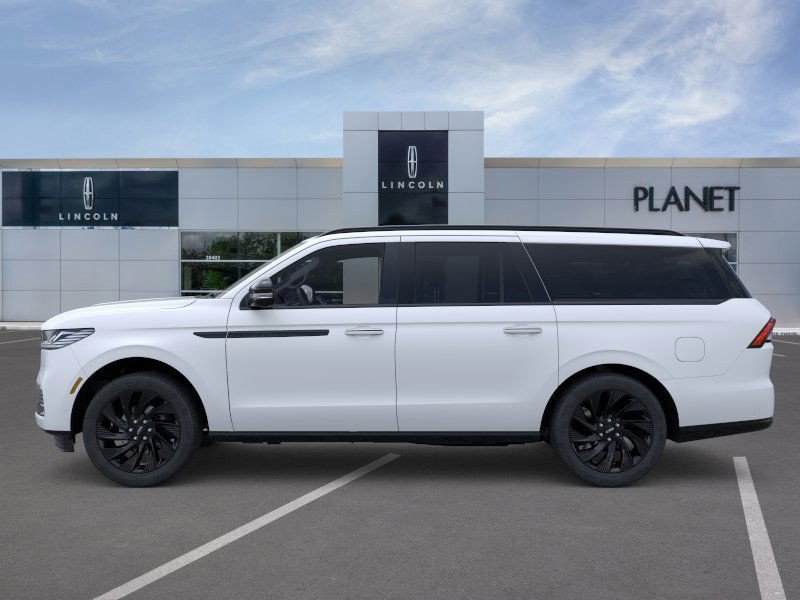 New 2025 Lincoln Navigator L Reserve w/ Jet Appearance Package image 3