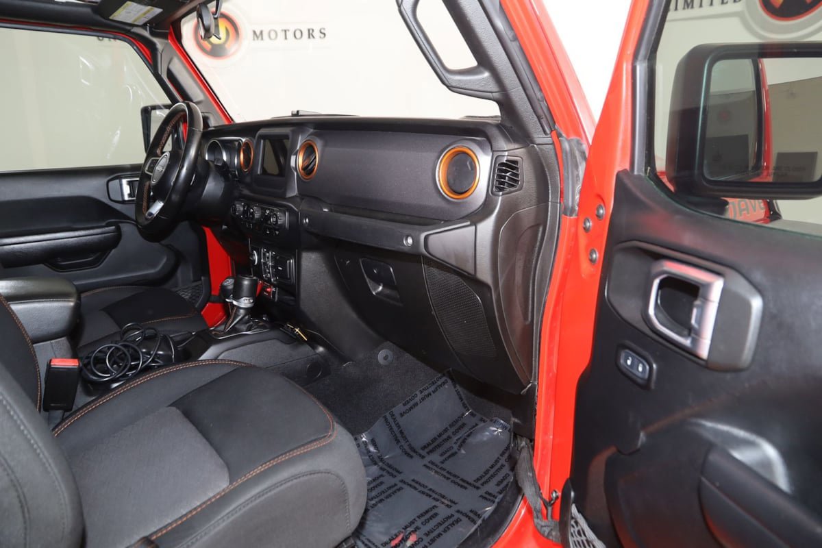 Used 2021 Jeep Gladiator Mojave w/ Trailer Tow Package AWD/4WD image 41