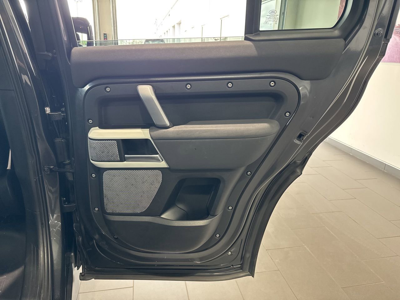 Used 2023 Land Rover Defender 130 X-Dynamic SE AWD/4WD image 52
