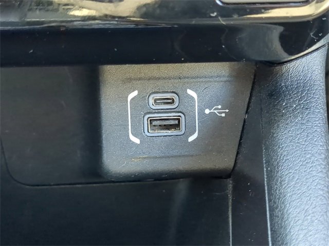 Used 2024 Jeep Compass Latitude image 25