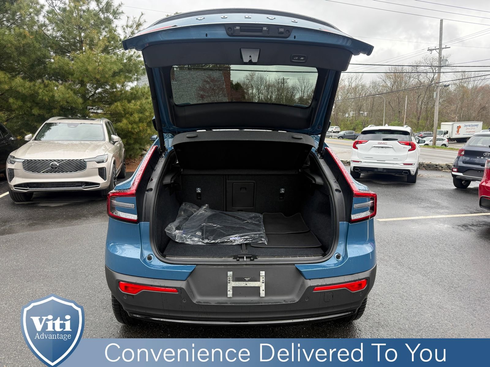 Used 2023 Volvo C40 P8 Recharge Ultimate AWD/4WD image 23