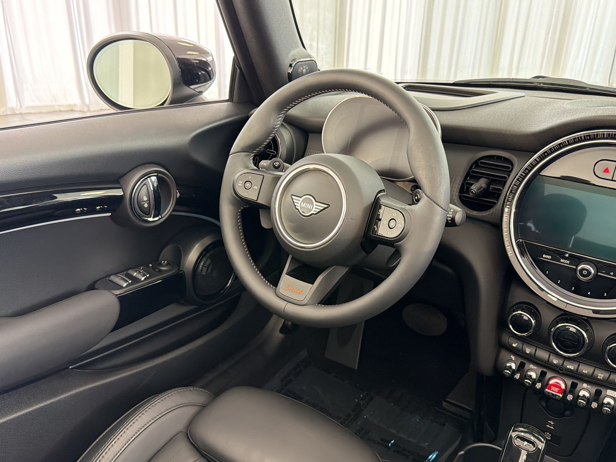 Certified 2024 MINI Cooper S w/ Seaside Edition FWD image 27