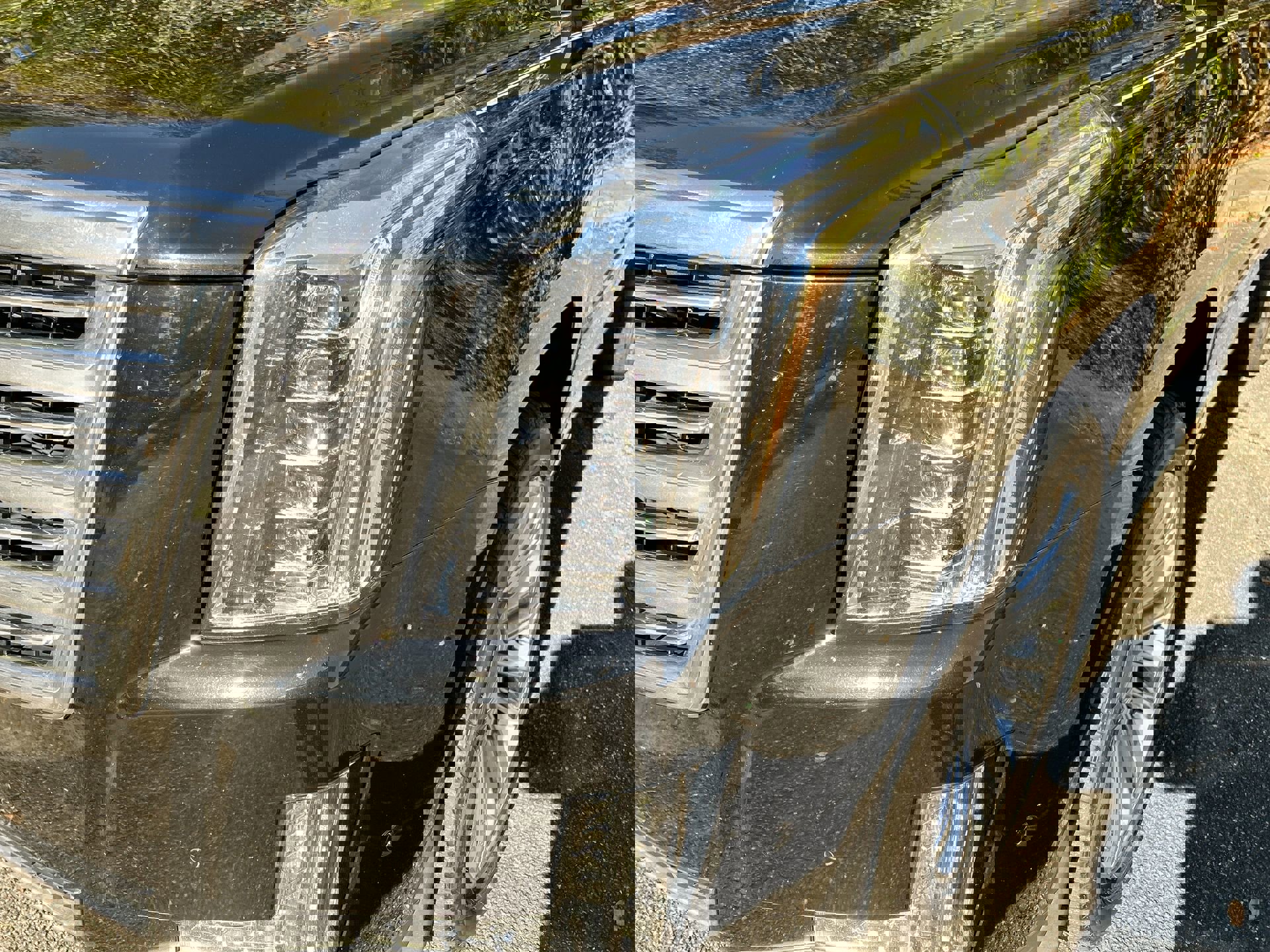 Used 2019 Cadillac Escalade Platinum image 11