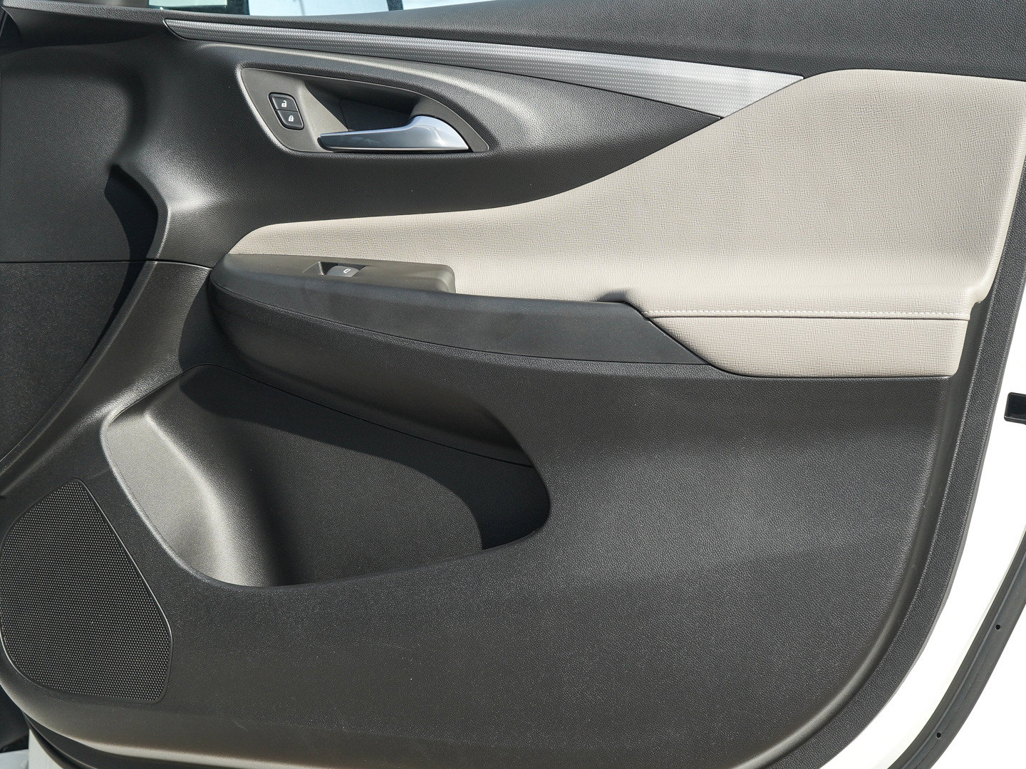 New 2026 Buick Envista Sport Touring FWD image 10
