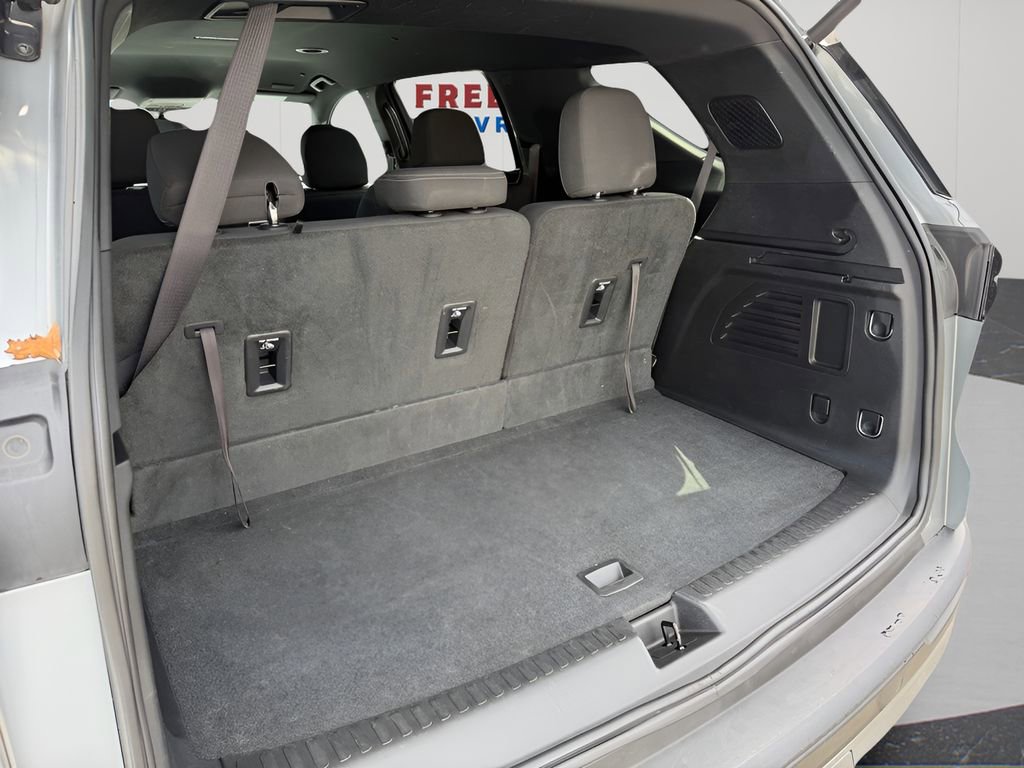 Used 2024 Chevrolet Traverse LT AWD/4WD image 36