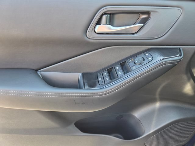 New 2026 Nissan Rogue SV FWD image 19