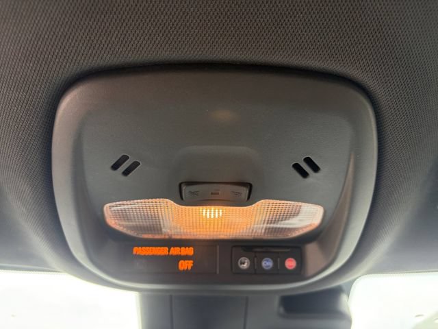Used 2024 Chevrolet Trax RS FWD image 12