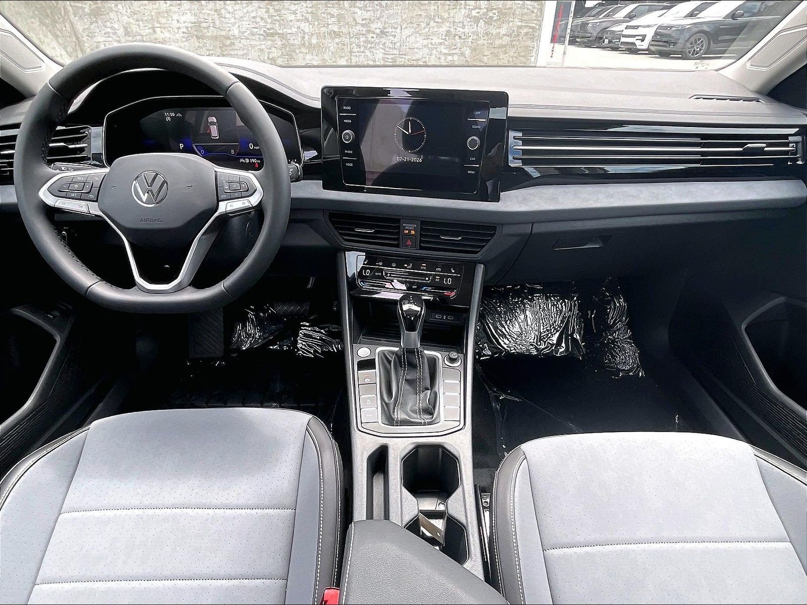 New 2026 Volkswagen Jetta SE FWD image 4