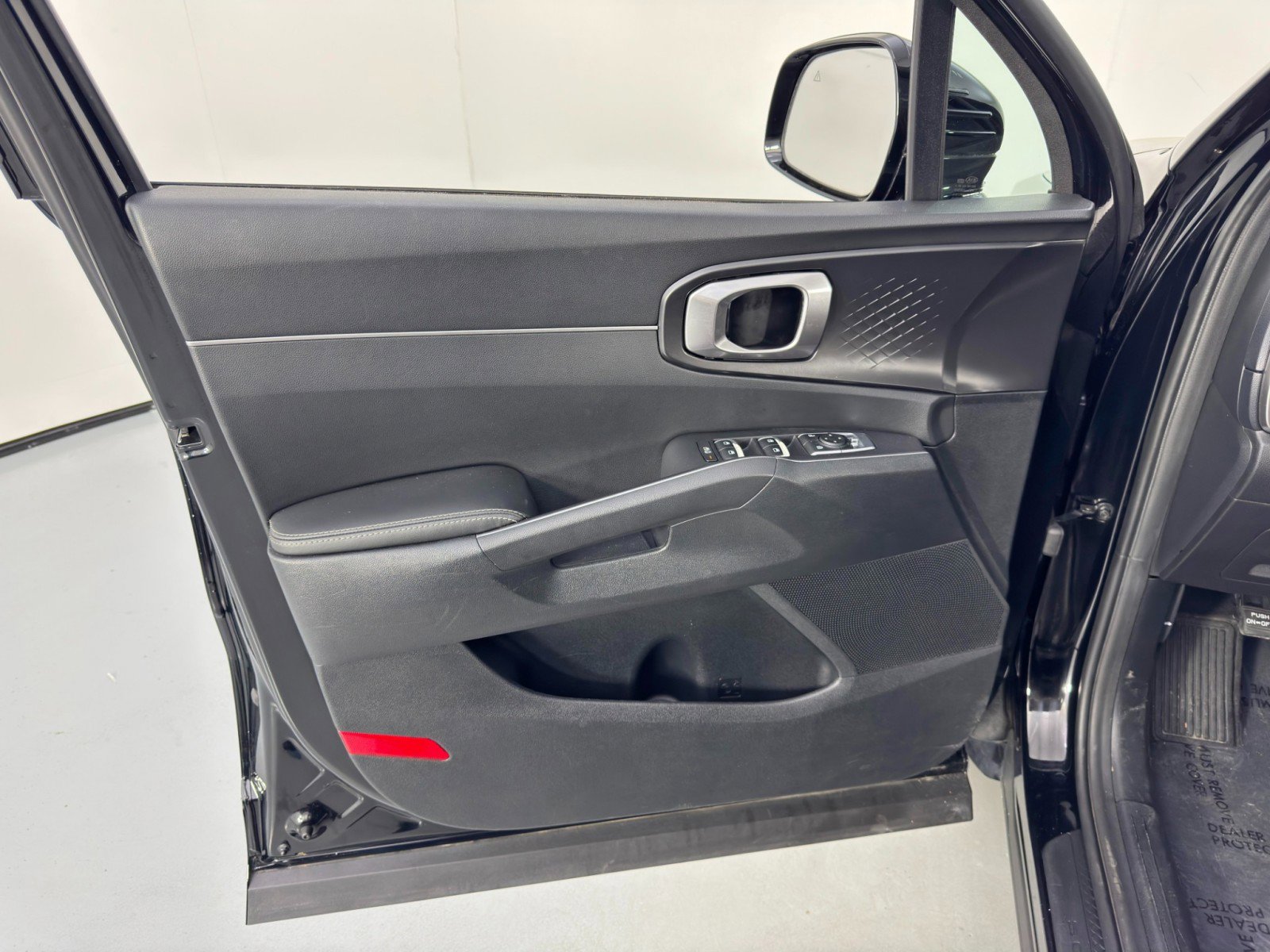 Used 2021 Kia Sorento S FWD image 39