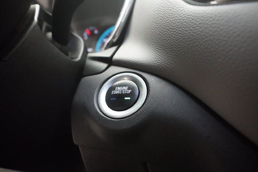 Used 2020 Chevrolet Equinox LS FWD image 29