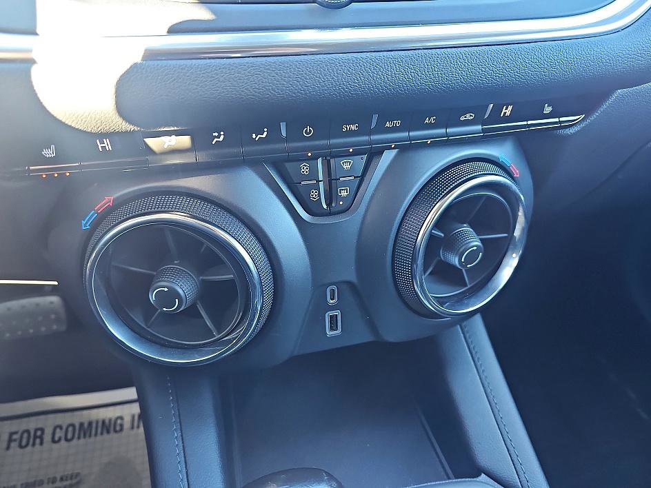 Used 2019 Chevrolet Blazer LT image 24