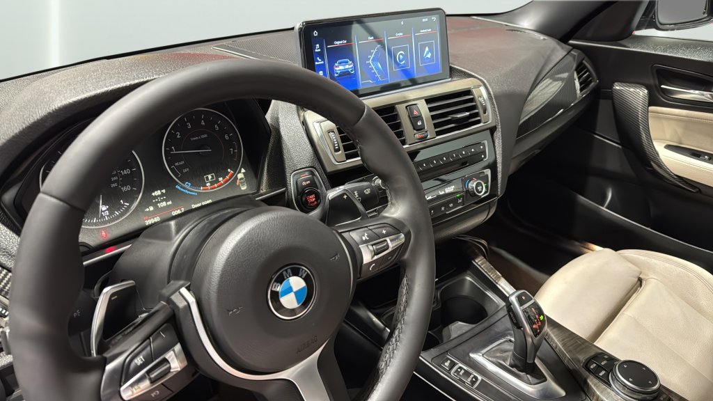 Used 2016 BMW M235i Convertible image 21