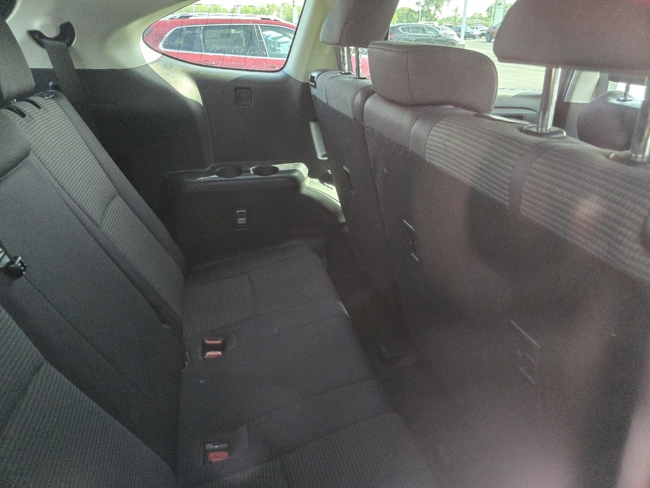 Used 2023 Toyota Highlander LE AWD/4WD image 12