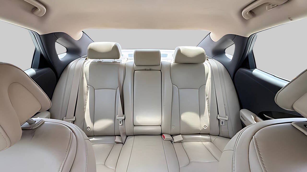 Used 2014 Hyundai Azera Limited FWD image 19
