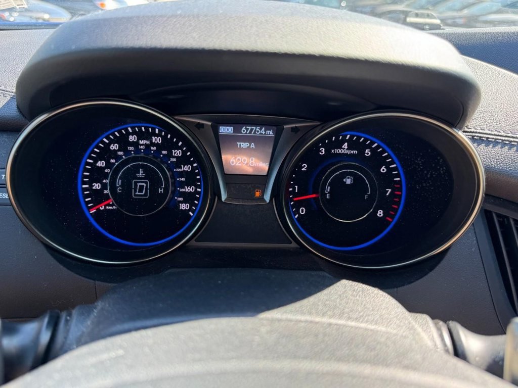 Used 2016 Hyundai Genesis 3.8 RWD image 18