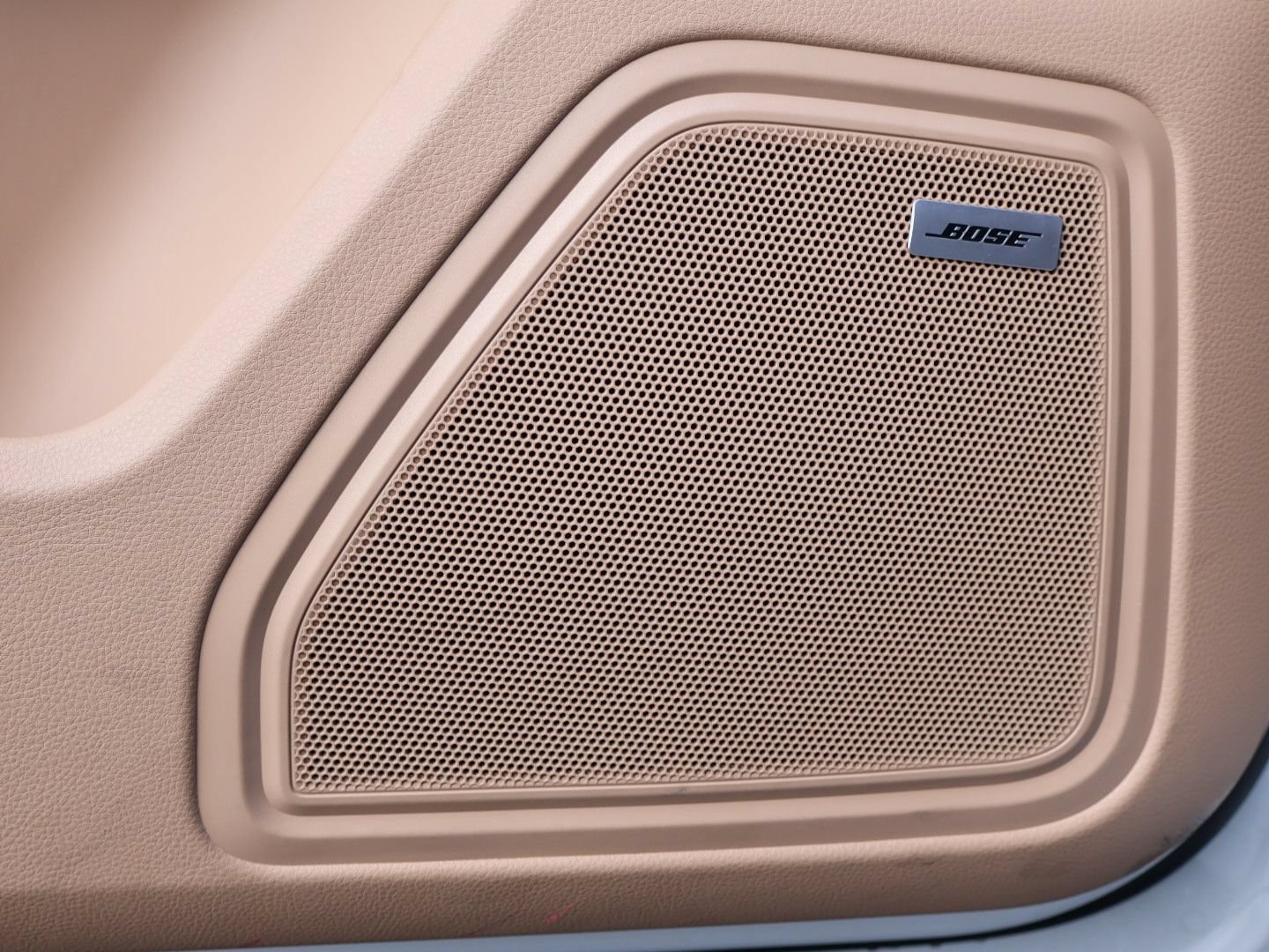 Certified 2023 Porsche Macan S AWD/4WD image 15