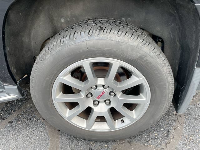 Used 2017 GMC Yukon XL Denali w/ Open Road Package AWD/4WD image 8