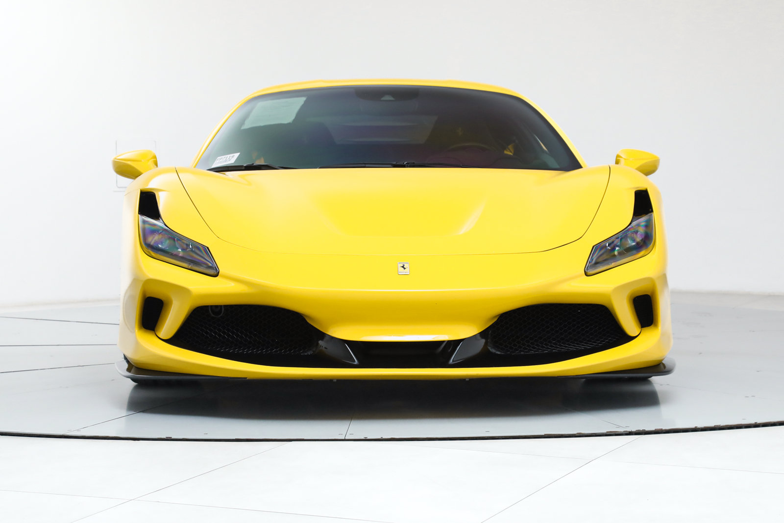 Certified 2022 Ferrari F8 Tributo RWD image 12