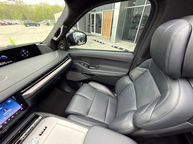 Used 2025 Lincoln Navigator Reserve w/ Jet Appearance Package AWD/4WD image 34