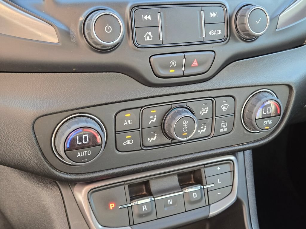 Used 2024 GMC Terrain AT4 AWD/4WD image 26