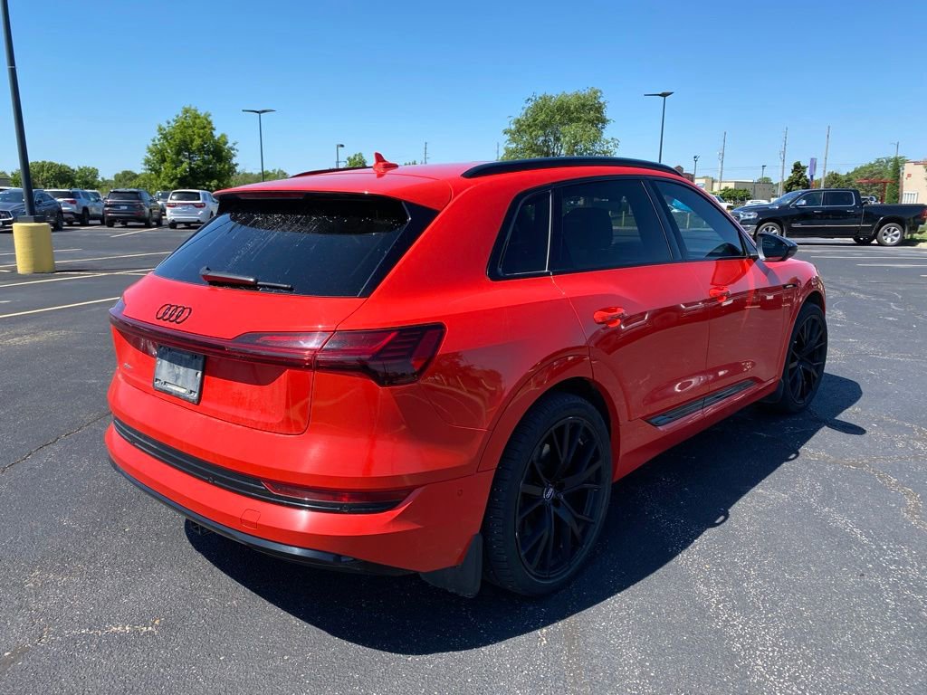 Used 2019 Audi e-tron Prestige w/ Prestige Package AWD/4WD image 10