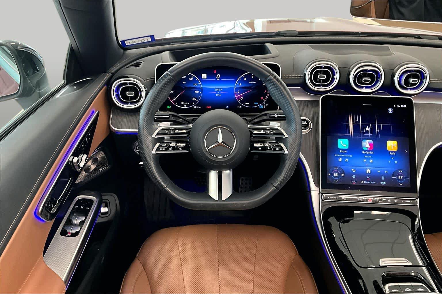 Used 2025 Mercedes-Benz CLE 450 4MATIC Cabriolet image 14