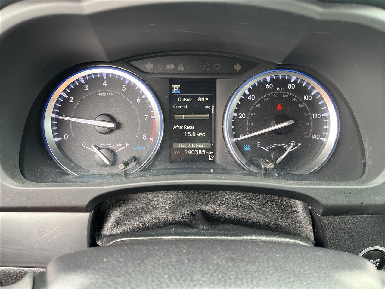Used 2019 Toyota Highlander XLE AWD/4WD image 16