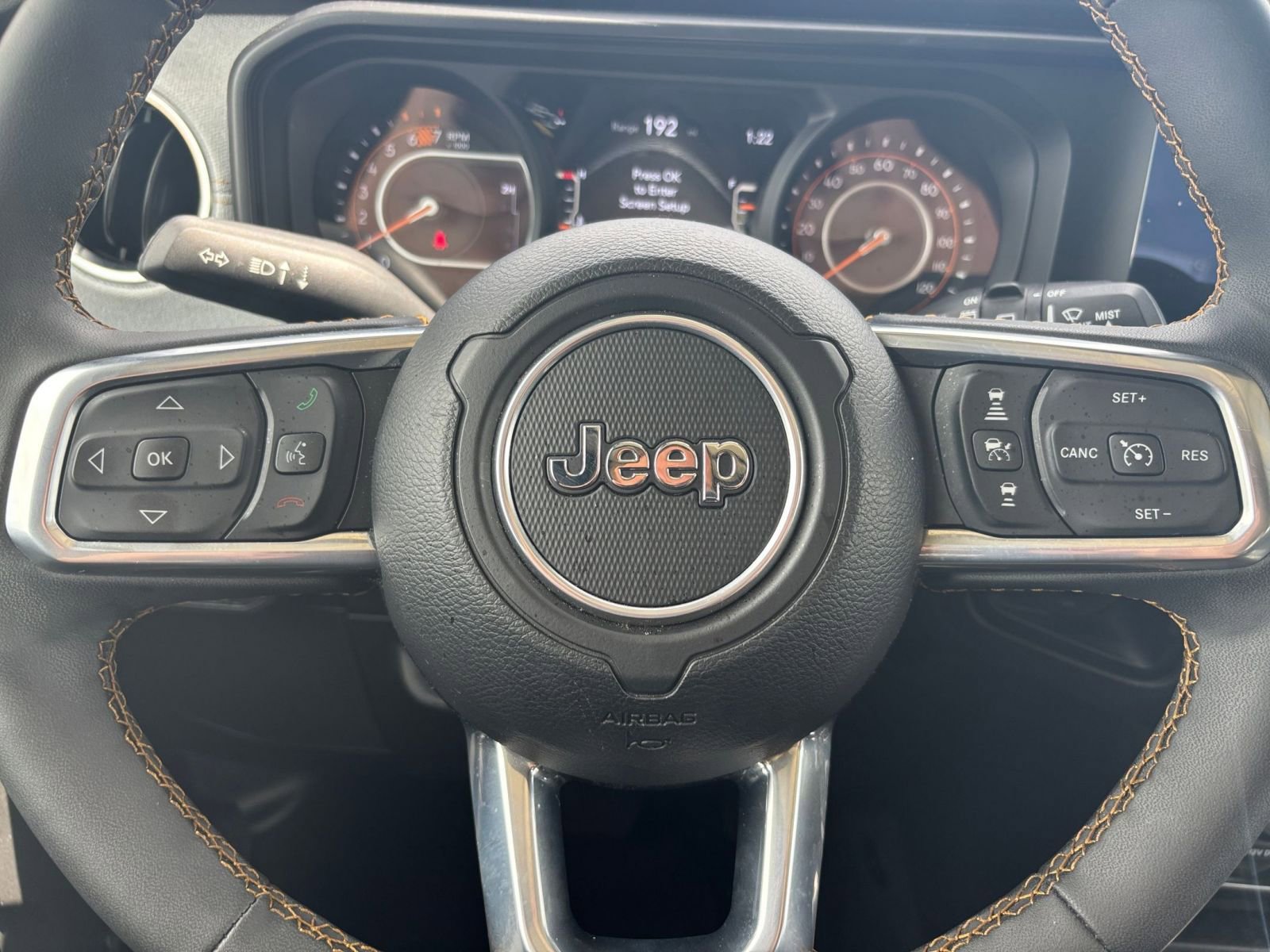 Used 2025 Jeep Wrangler Sahara image 27