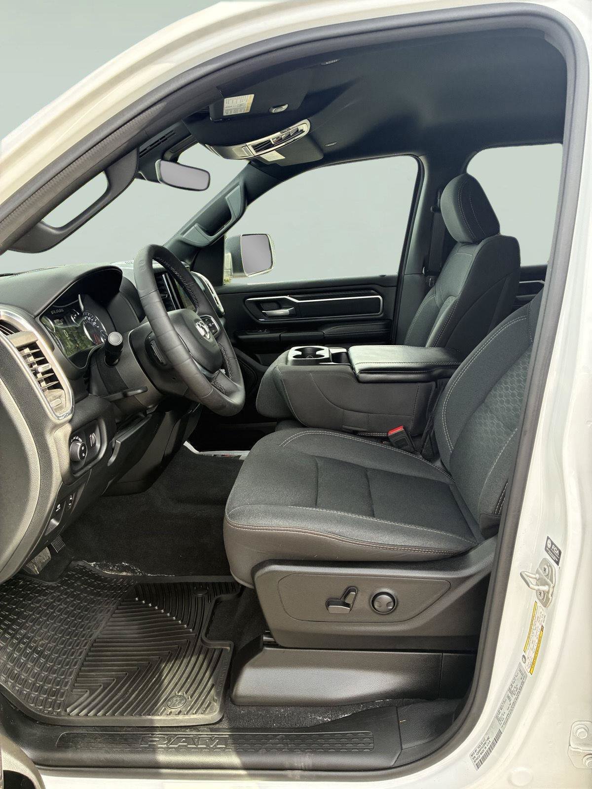 Used 2025 RAM 1500 Big Horn AWD/4WD image 12