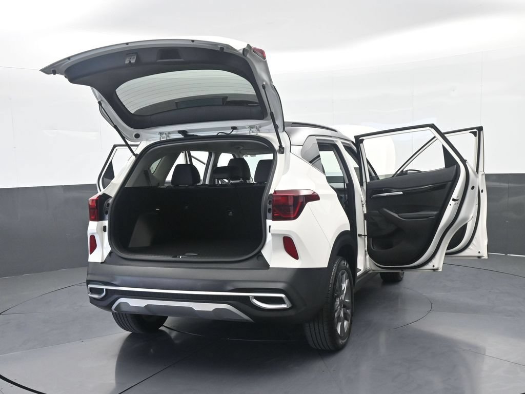 Used 2023 Kia Seltos S FWD image 68