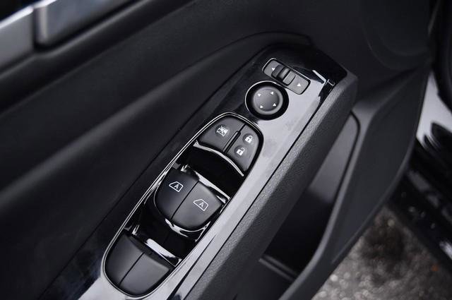 New 2025 Nissan Altima 2.5 SL image 9