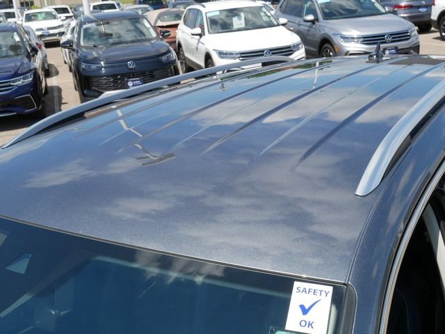 Certified 2024 Volkswagen Tiguan SE AWD/4WD image 11